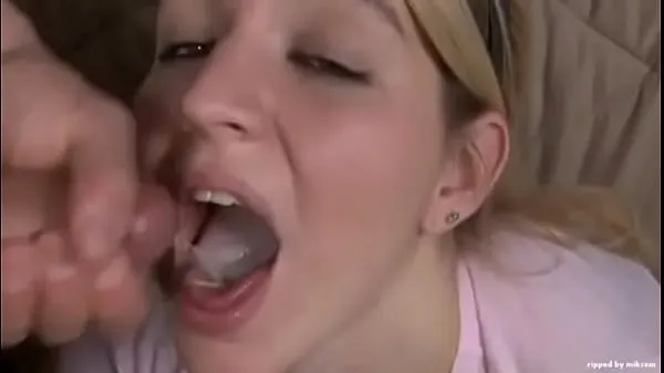 Kuumia Enjoying the taste of sperm siistejä videoita