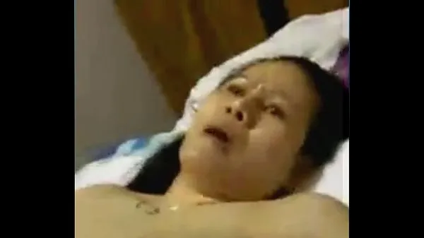 horny thai milf with huge boobs masturbing p3 Video sejuk panas