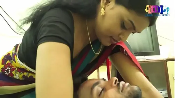 Žhavá INDIAN HOUSEWIFE ROMANCE WITH SOFTWARE ENGINEER skvělá videa