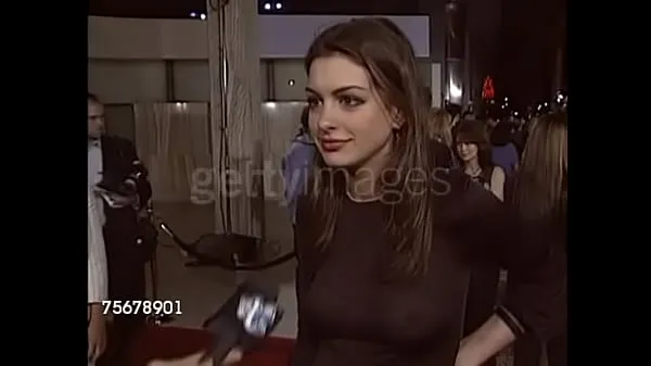 Gorące Anne Hathaway in her infamous see-through top fajne filmy