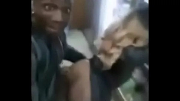 A black fucks a big ass in a shop Video thú vị hấp dẫn
