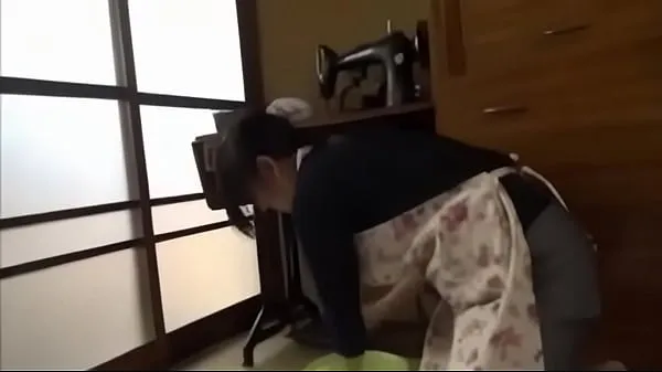 گرم Japanese old man and not his daughter in law the nurse ٹھنڈے ویڈیوز