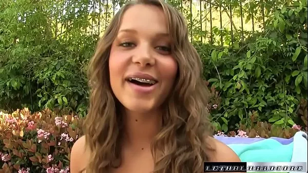Horúce Teen Liza Rowe gets hardcore creampie big cock skvelé videá