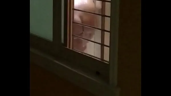 Hot voyeur vecina bañándose cool Videos
