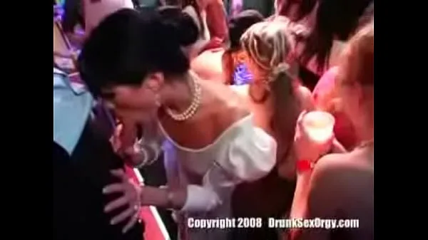 Populaire a wedding party coole video's
