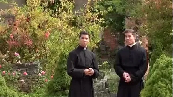 Sıcak Lujuria en la capilla harika Videolar