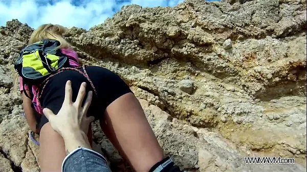 Vídeos quentes Instrutor MyFirstPublic de escalada foda seu aluno à beira-mar legais