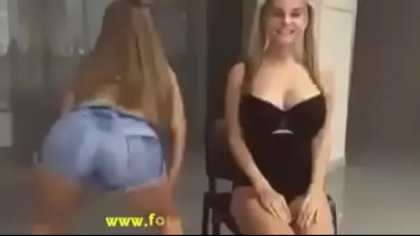 Kuumia Big Booty Girl Twerking siistejä videoita