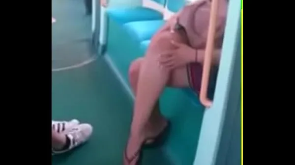 Candid Feet in Flip Flops Legs Face on Train Free Porn b8 Video sejuk panas