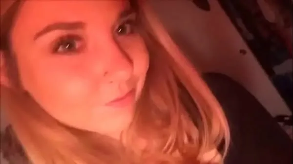 Žhavá Cute innocent girlfriend skvělá videa