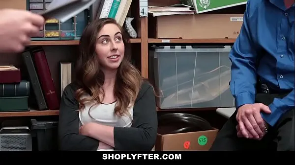 Menő Shoplyfter - Naughty Teen (Lexi Lovell) Takes Two Cocks menő videók