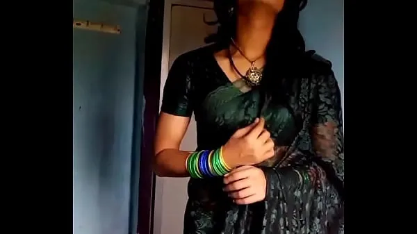 Menő Crossdresser in green saree menő videók