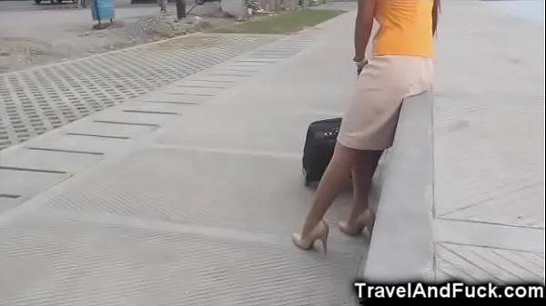 热Traveler Fucks a Filipina Flight Attendant酷视频