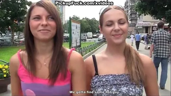 Sıcak Two sexy girls in hot outdoor fuck harika Videolar