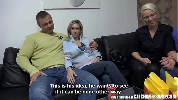Horúce Blonde Wife Cheating her Husband skvelé videá