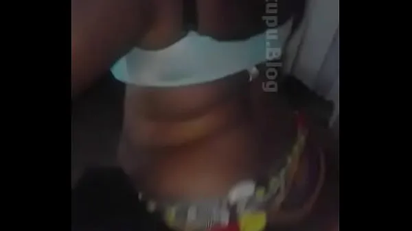 Vroči twerking african lady kul videoposnetki