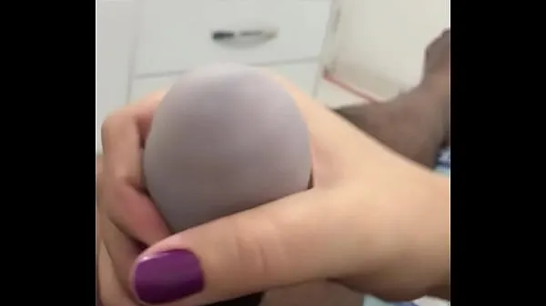 wife jacking me off with egg Video sejuk panas