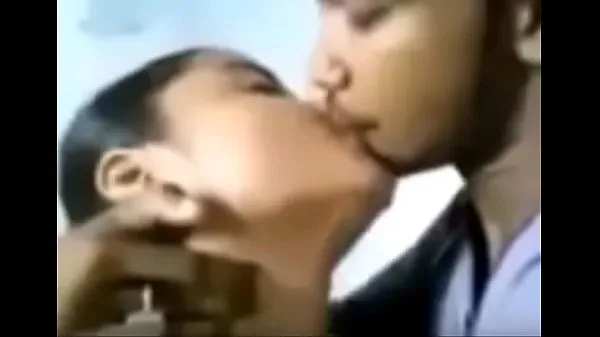 ยอดนิยม Student teacher's hot kiss: * If you don't see it, you will miss it วิดีโอเจ๋งๆ