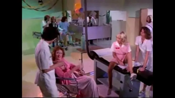 Sexy hospital nurses have a sex treatment /99dates Video thú vị hấp dẫn