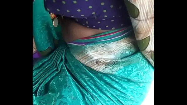 Hot hot Telugu aunty showing boob's in auto cool Videos