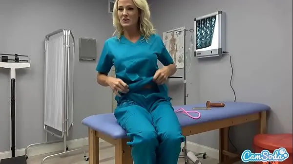 Hotte CamSoda - Nurse420 Masturbates at Work during lunch seje videoer