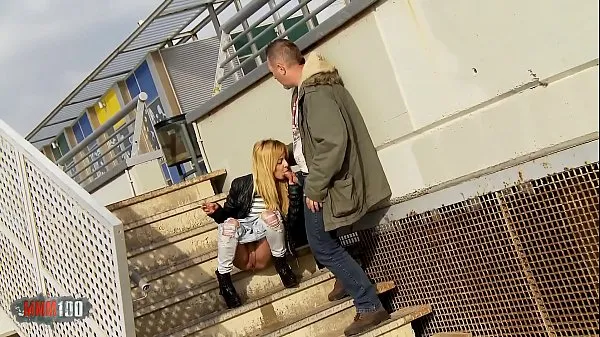 Public blowjob while peeing and outdoor fucking with dulce Chiki Video sejuk panas