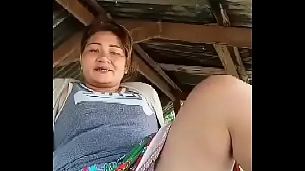 Thai aunty flashing outdoor Video keren yang keren