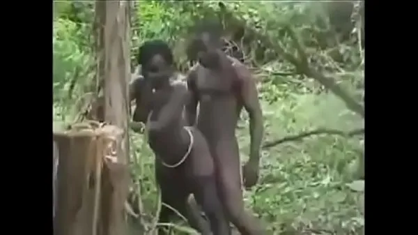 Gorące Black Girl Gets Fucked In Restricted Tribal Forest By 2 Very Hard fajne filmy