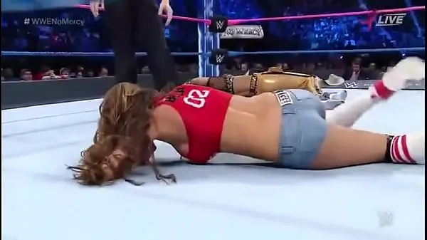 Žhavá Nikki Bella vs Carmella. No Mercy 2016 skvělá videa
