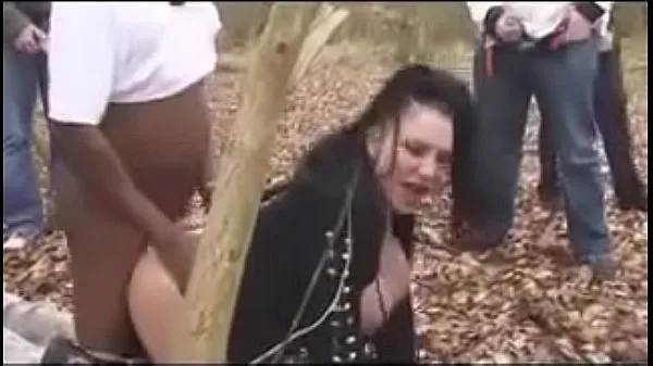 Girl with big tits we met on goes dogging in the woods Video sejuk panas