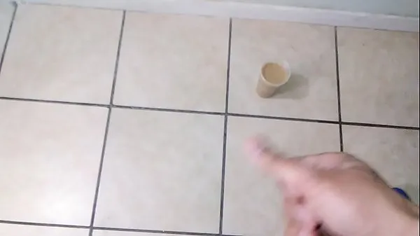 Vroči Cumming In A Coffee Cup kul videoposnetki