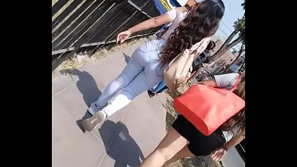 Καυτά Rich ass of a college girl from Los Olivos in tight jean δροσερά βίντεο