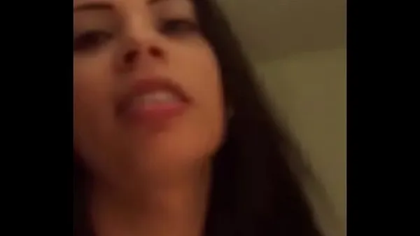 Sıcak Rich Venezuelan caraqueña whore has a threesome with her friend in Spain in a hotel harika Videolar