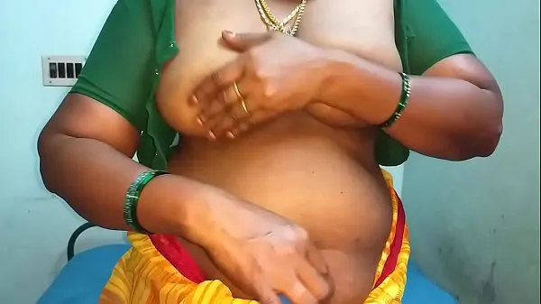 Hotte desi aunty showing her boobs and moaning seje videoer
