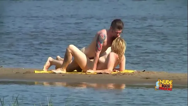حار Video compilation in which cute y. are taking the sun baths totally naked and taking part in orgies on the beach from بارد أشرطة الفيديو