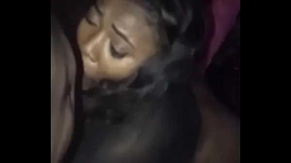 Vidéos chaudes Ebony threesome two black cocks cool
