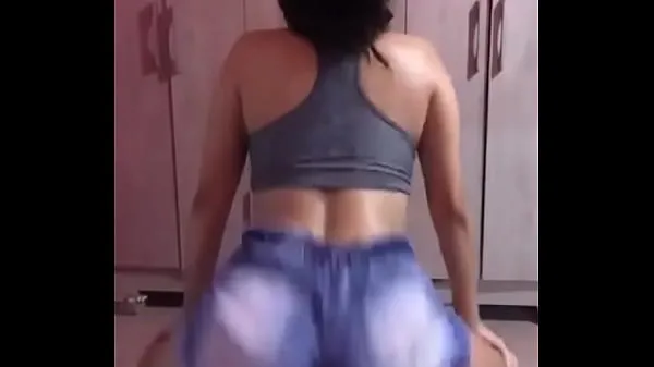 Hot Brazilian girl big ass dancing funk kule videoer