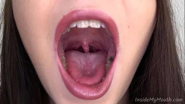 Fetish della bocca - DaisyVideo interessanti
