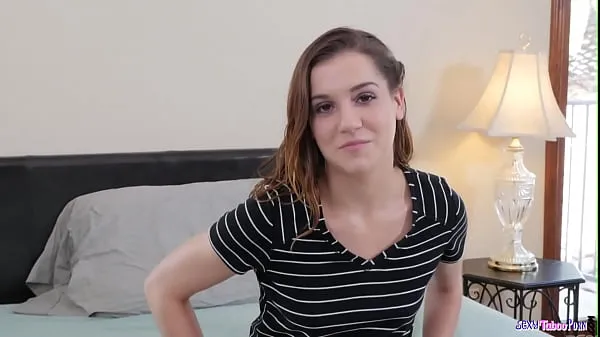 Interviewed pornstar shows her trimmed pussy Video thú vị hấp dẫn