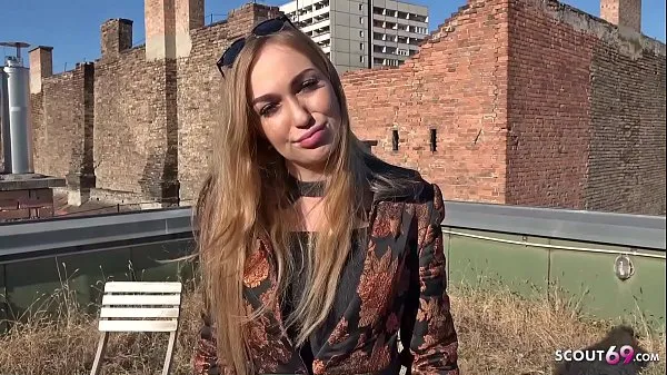 Vroči GERMAN SCOUT - Fashion Teen Model Liza Talk to Anal for Cash kul videoposnetki