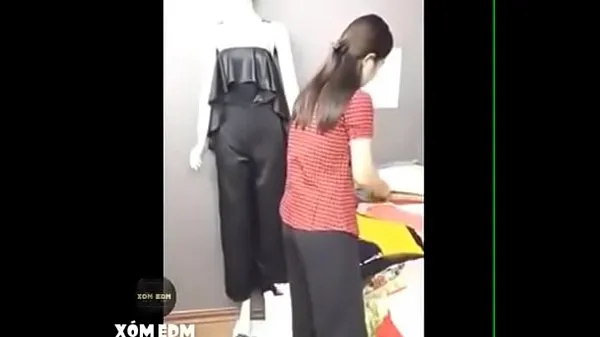 뜨겁Beautiful girls try out clothes and show off breasts before webcam 멋진 동영상