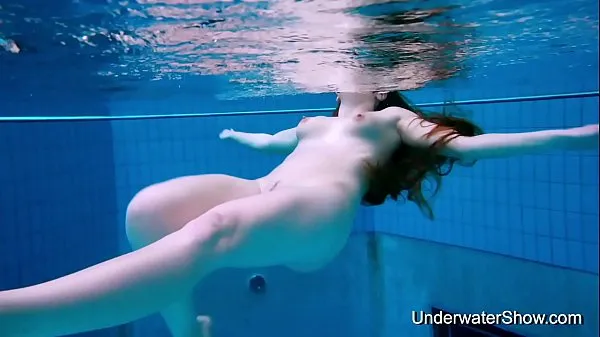 Hot Hot bubble butt teen Simonna underwater cool Videos