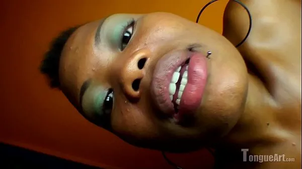 گرم Breanna Under My Tongue ٹھنڈے ویڈیوز