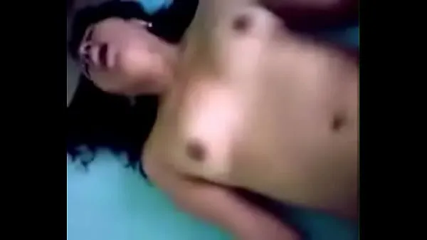 हॉट How this bitch cries बेहतरीन वीडियो