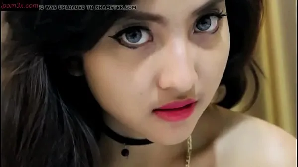 Kuumia Cloudya Yastin Nude Photo Shoot - Modelii Indonesia siistejä videoita