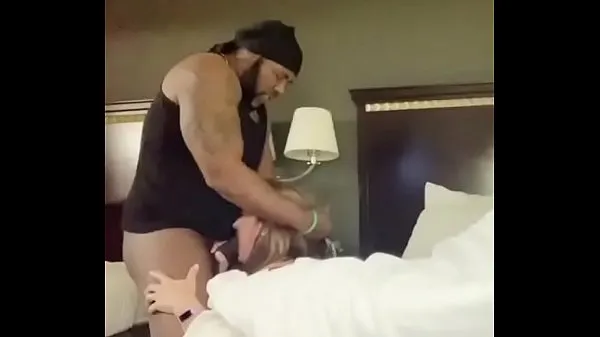 White Slut getting throat fucked by Daddy’s HUGE black dick Video sejuk panas