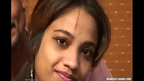 Young desi girl with old uncle Video thú vị hấp dẫn