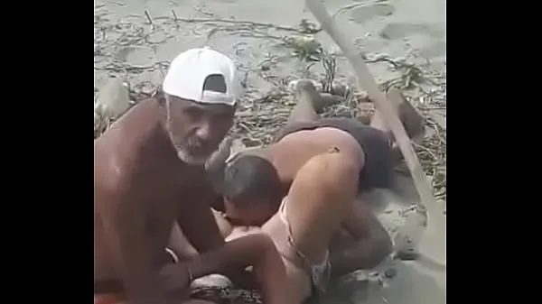 Hot Caught on the beach cool Videos