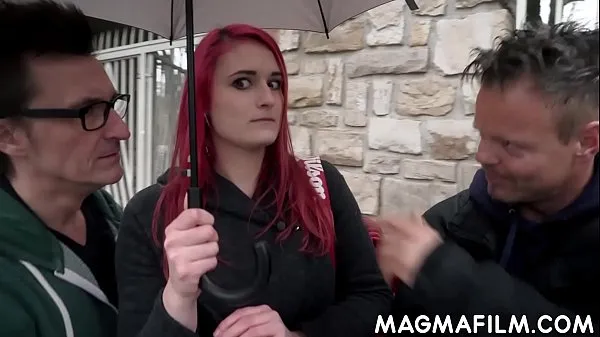Menő Redhead amateur slut gets her first DP menő videók