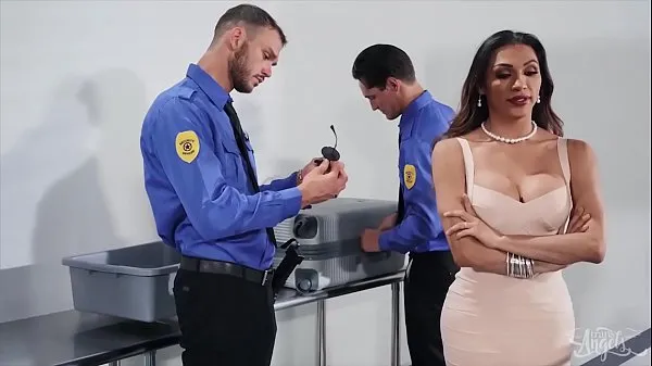 Hot Brunette (Jessy Dubai) Gets Her Ass Pounded By Security Cliff - Transangels cool Videos